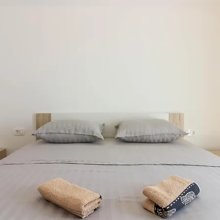 New Seve Ii With Pool, Near The Town Center, 3km From The Villa *